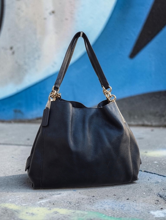 Coach Handbags - Coach Dalton 31 Black Pebbled Leather Bag
